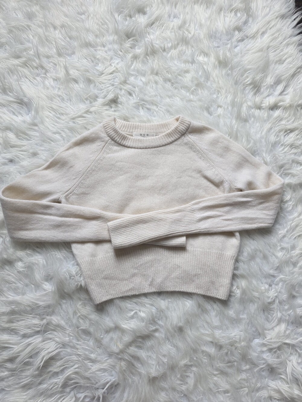 Minimalist Cashmere Cream Crewneck Sweater - Soft Everyday Knit